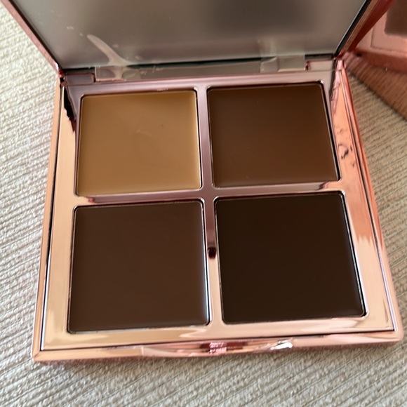 NIB Ace Beaute Ultimate Sculpt Face Palette - Picture 2 of 6